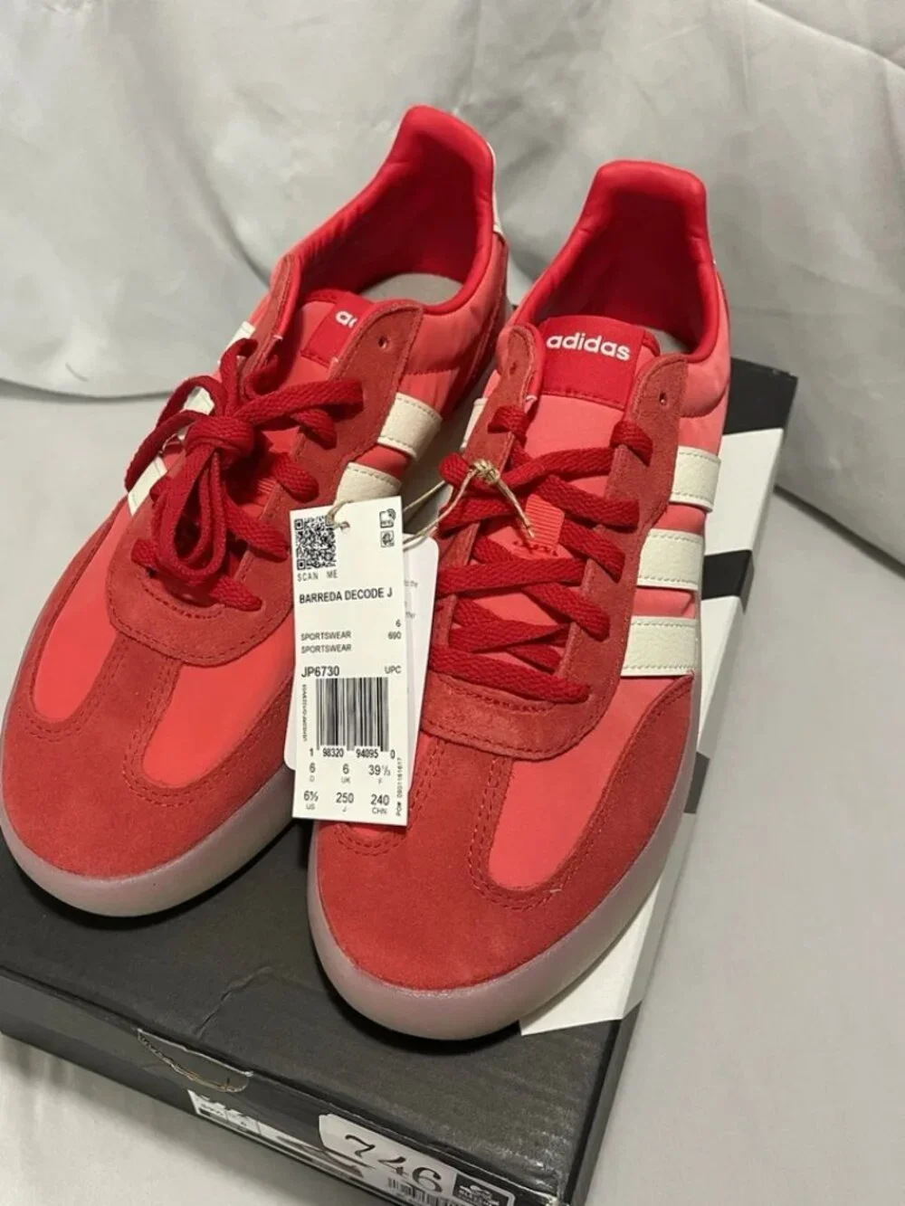 Adidas Barreda Decode J Sneakers Red White Gum Sole Size 6.5 Youth JP6730 NIB